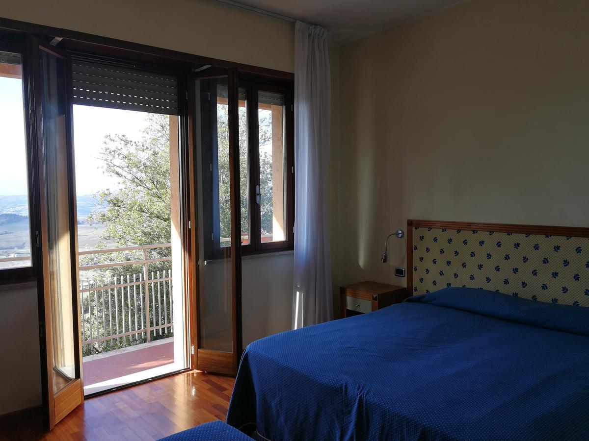 Hotel Il Castellaccio Piccione Dış mekan fotoğraf